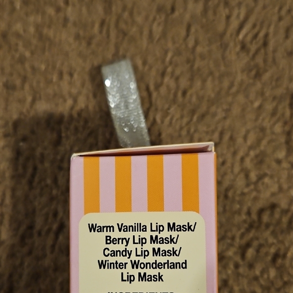 Overnight Lip Revival Lip Mask Set - Picture 3 of 5